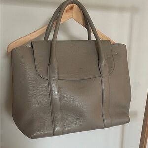 Elegant Taupe Leather Tote Bag cuyana